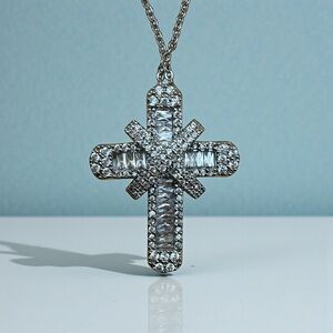 925 Stamped Fine silver round & baquette cut   Cross Pendant Necklace 18inches